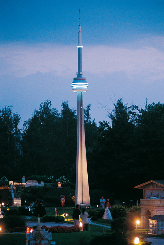 Cn Tower Toronto Sehensw Rdigkeiten K Rnten Klagenfurt